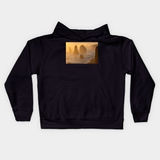 Twelve Apostles in the haze. Kids Hoodie